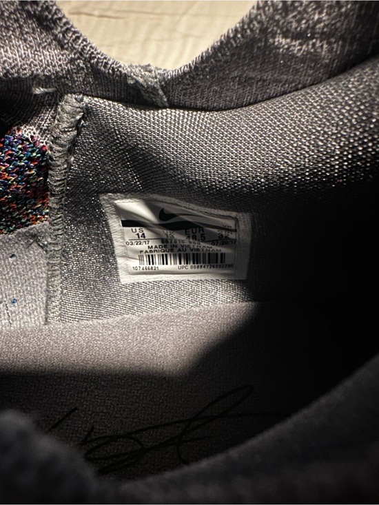 Kevin Durant Nike Multicolor Knit Basketball Shoes - Gray Upper main image 10